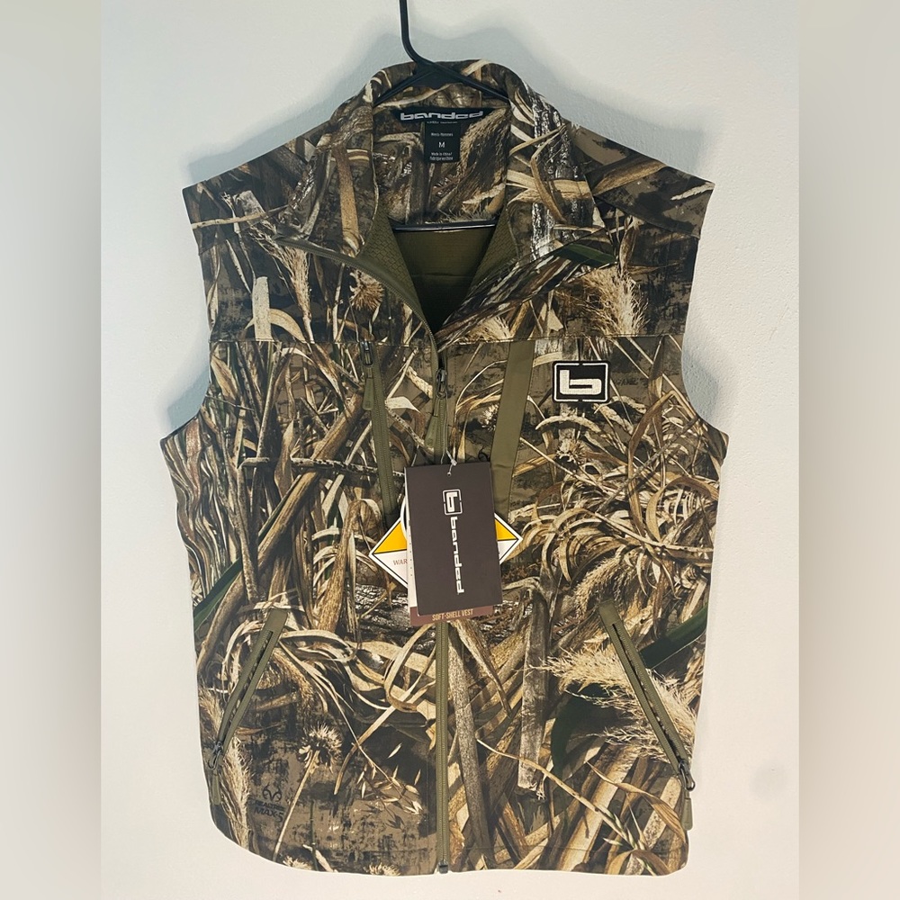 Banded Soft shell Vest size Medium
